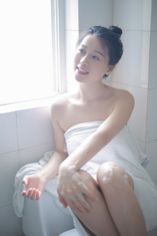 年轻女老板做愛